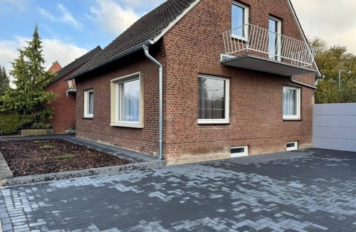 Rheine House | Cozy Suite in Rheine with a Garden, Close to the City & Just a Short Drive from the Highway