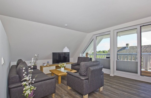 Gross Zicker Apartment | Cozy vacation apartment with sea view, balcony - Ferienhaus Zaunkönig OG