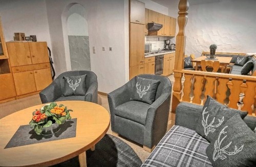Maibrunn Apartment | Cozy vacation apartment (45sqm) with separate bedroom and balcony