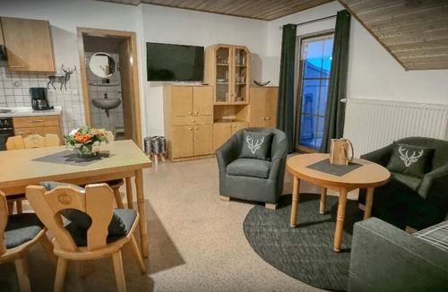Maibrunn Apartment | Cozy vacation apartment (65sqm) with 2 separate bedrooms and balcony