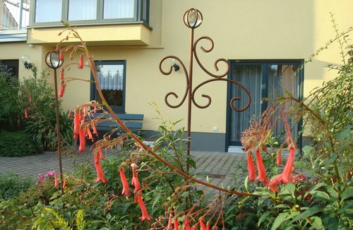 Großeibstadt Apartment | Cozy vacation apartment (70sqm) with large garden