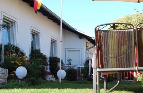 Beilngries Apartment | Cozy vacation apartment (50 sqm) for up to 2 people with furnished balcony