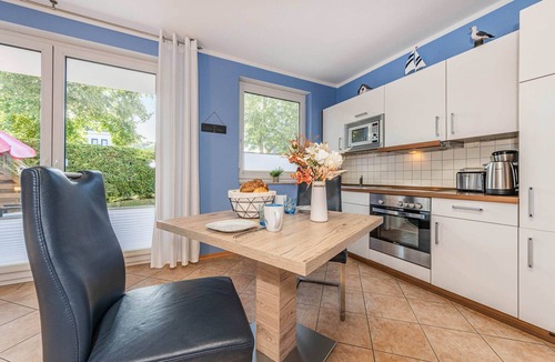 Ueckeritz Apartment | Cozy vacation apartment "Ostseegold" with terrace