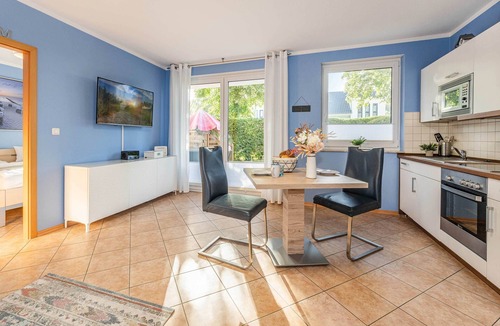 Ueckeritz Apartment | Cozy vacation apartment "Ostseegold" with terrace