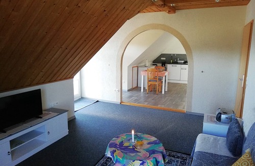 Naila Apartment | Cozy vacation apartment with far-reaching views of the countryside for 1 - 2 people. Close to nature!