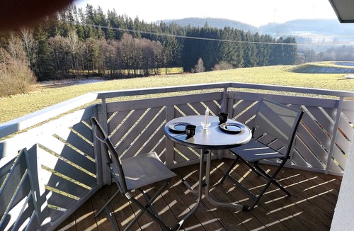 Naila Apartment | Cozy vacation apartment with far-reaching views of the countryside for 1 - 2 people. Close to nature!