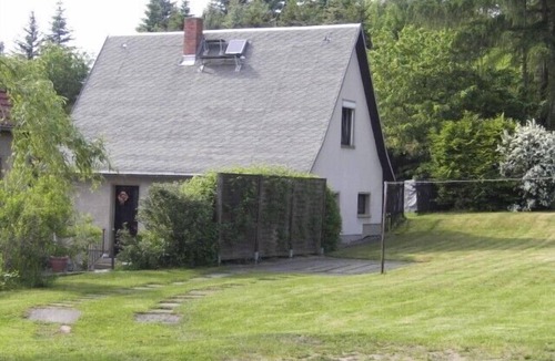Rottwerndorf House | Cozy vacation home with an outdoor pool in a peaceful location by the forest