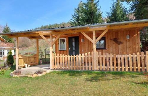Reinhardtsdorf-Schoena House | Cozy wooden cottage under the small Zschirnstein