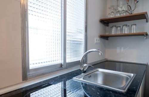 Trafalgar Apartment | CRR4 Malasaña Chamberi 3 small bedroom