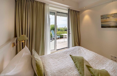 Kuhlungsborn Ost Villa | Dörchläuchting (Whg. 2) - Strandresidenz-Kühlungsborn *