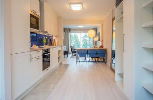 Prora Apartment | Dünenresidenz Prora - Ferienwohnung mit Meerblick, 2 Schlafzimmern und Loggia NP-318