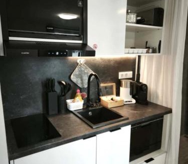 Passau Apartment | Danube Rooms - Self Checkin - Küche
