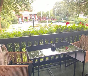 Bad Griesbach-Therme Apartment | Das CLASSIQUE Galerieappartement - Wohlfühlen auf zwei Etagen, TV, ruhiger Balkon, Poseidon Therme im Haus, sowieso Kinder und Vierbeinerfreunde willkommen, inkl Parkgarage u Kurtaxe