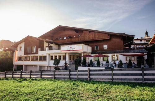 Hopfgarten Markt Hotel | Das Hopfgarten Aparthotel