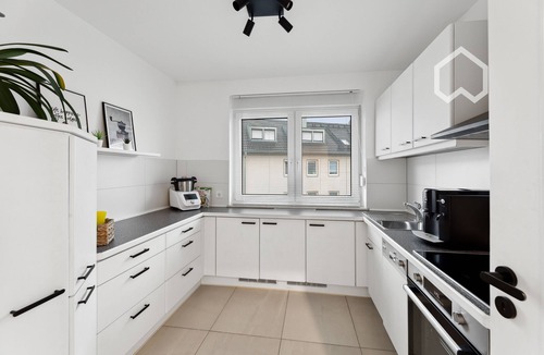 Weststadt Condo | Day Young Life Apartment /DYL Hosting 85 sqm