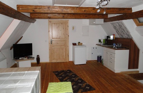 Berggieshubel Apartment | 3 individually furnished apartments w. Terrace.