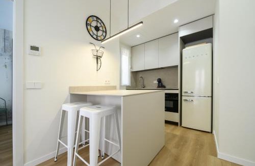 Atocha Apartment | De Diseño, Centrico- 6 min a pie Madrid Rio