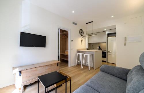Atocha Apartment | De Diseño, Centrico- 6 min a pie Madrid Rio