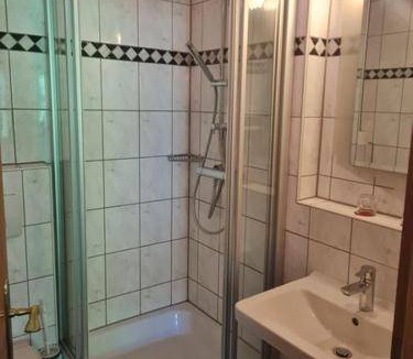 Friedrichshofen-Hollerstauden Bed & Breakfast | 19 m² Bed and breakfast ∙ 2 guests