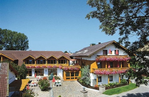 Neukirchen Beim Heiligen Blut Resort | Private room ∙ 2 guests