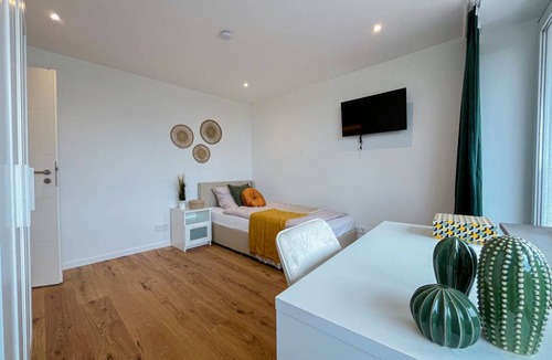 Furstenried-West Resort | 78 m² Private room ∙ 1 bedroom ∙ 5 guests