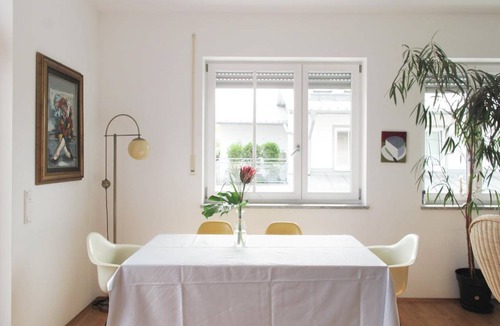 Furstenried-West Apartment | 70 m² Apartment ∙ 2 bedrooms ∙ 2 guests