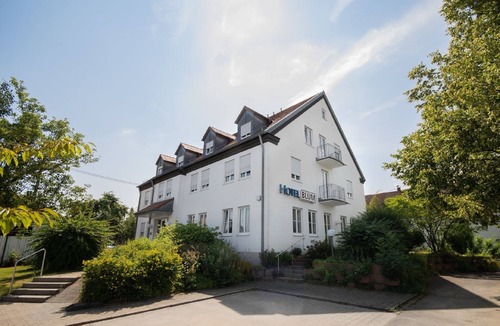 Unterroth Apartment | Deluxe Doppelzimmer mit WLAN