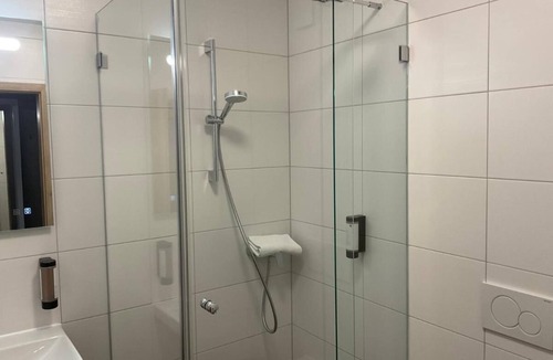 Kurnach Hotel | Deluxe double room with underfloor heating