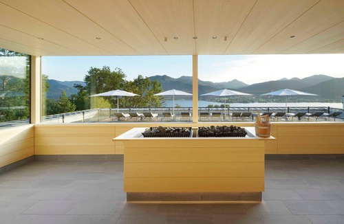 Tegernsee House | Deluxe Double Room with Lake View - DAS TEGERNSEE