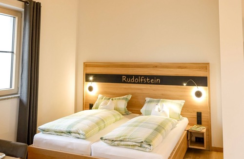 Muenchberg Apartment | Design apartment with barrier-free bathroom