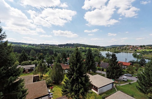 Waldkirchen House | Detached chalet with terrace near a swimming lake