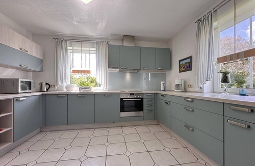 Dietersdorf House | Detached holiday home with terrace and garden