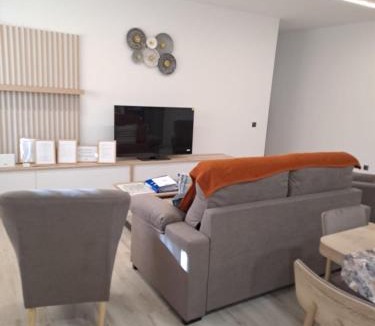 Albarreal de Tajo Apartment | Detached house for 6 near Toledo