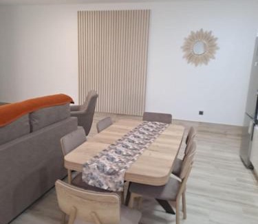 Albarreal de Tajo Apartment | Detached house for 6 near Toledo