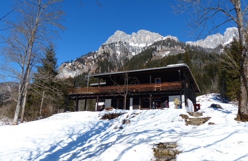 Nesselwaengle House | Detached vacation house with view upon the valley, sunny location