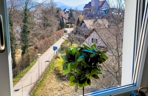 Freilassing Apartment | DG "R" Helle 40m² 2-Zimmer Wohnung nähe Salzburg