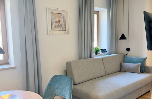 Frickenfelden Apartment | Directly in the town center of Gunzenhausen. Modern apartment with top equipment.