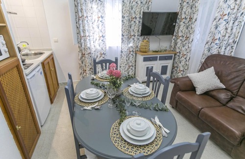 Orgiva Villa | DOÑA ALDONZA, 3 Bedroom House in Complejo Rural Orgiva