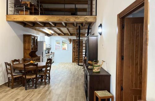 Serradilla del Arroyo House | Dolmen