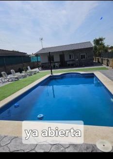 Escalona House | Donde JAVI Chalet con piscina 50 minutos madrid en escalona