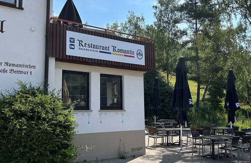 Steinsfeld Apartment | Doppelzimmer mit Balkon
