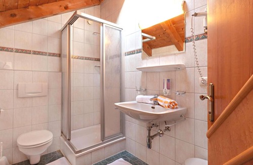 Mathon Apartment | Doppelzimmer Nr. 107 - Edelweißhof, Mathon