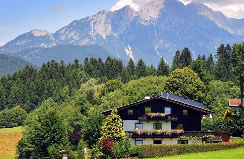 Itter Apartment | Doppelzimmer + Schlafcouch mit Dusche, WC - Gästehaus - Pension Hölzl