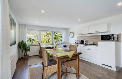 Moehnesee Apartment | Doppelzimmer seeblick ca. 25qm dusche/wc