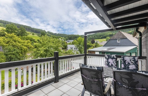 Kickenbach Apartment | Dorfblick Apartment with Large Balcony and Beautiful Views