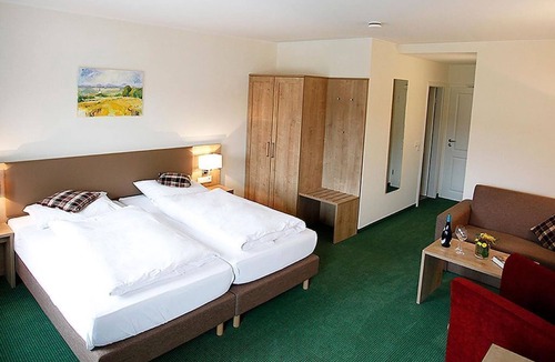 Berggieshubel House | Double room, shower, toilet - Gasthof Hillig