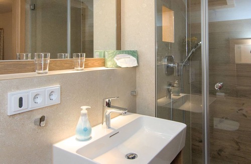 Egern Bed & Breakfast | Double room 7 - Guesthouse Apartments Liedschreiber GbR