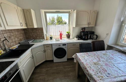 Nordwestliche Außenstadt Apartment | Double room and shared bathroom