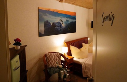 Gersdorf Bed & Breakfast | Double room GAMRIG - WITH breakfast - - Pension Zum historischen Kalkwerk
