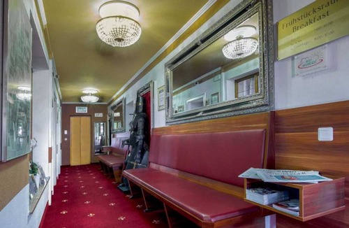 Mitte House | Double room - Hotel Burgschmiet GmbH